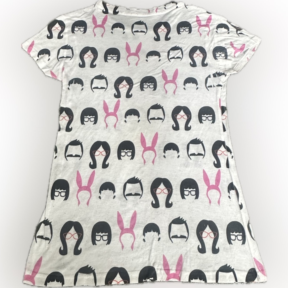 Bob's Burgers graphic t-shirt w Allover Character Print | S | shows some wear - Picture 2 of 16